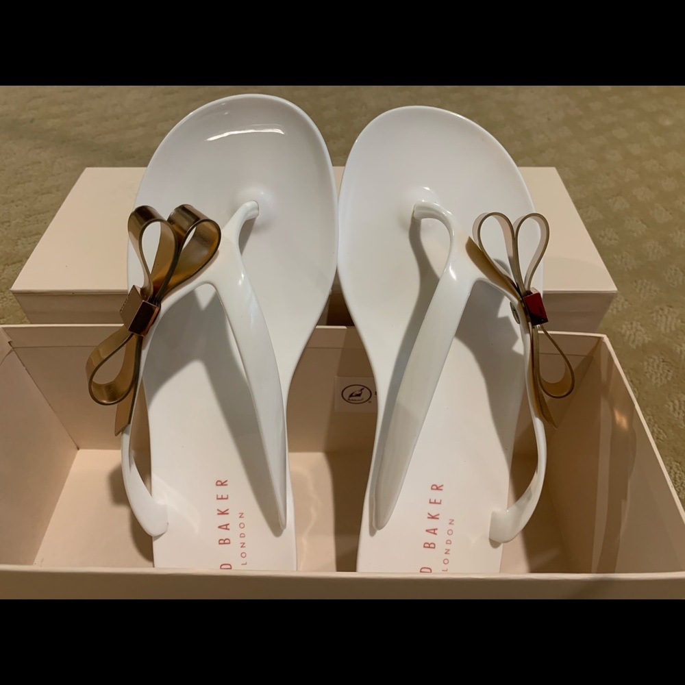Ted Baker London Susie Bow flip flops Brand New